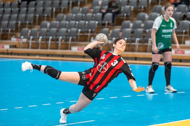 Dana Gruner (TSV Bayer 04 Leverkusen, 03) beim Siebenmeter. TSV Bayer 04 Leverkusen vs. SG 09 Kirchhof, Handball, ALSCO Handballbundesliga Frauen, 18. Spieltag, Saison 2025 2026, 15.02.2026 TSV Bayer 04 Leverkusen vs. SG 09 Kirchhof, Handball, ALSCO Handballbundesliga Frauen, 18. Spieltag, Saison 2025 2026, 15.02.2026 Leverkusen Copyright: xEibner-Pressefoto ThomasxHaeslerx EP_THR