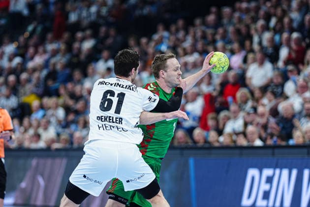 Hendrik Pekeler (THW Kiel, 61), Omar Ingi Magnusson (SC Magdeburg, 14) GER, THW Kiel vs. SC Magdeburg, Handball, 1. Bundesliga, Spieltag 21, Saison 2025 2026, 15.02.2026 GER, THW Kiel vs. SC Magdeburg, Handball, 1. Bundesliga, Spieltag 21, Saison 2025 2026, 15.02.2026 Kiel Copyright: xEibner-Pressefoto MarcelxvonxFehrnx EP_MFN
