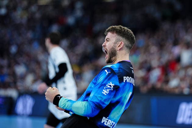 Jubel nach Parade Gonzalo Perez de Vargas (THW Kiel, 01) GER, THW Kiel vs. SC Magdeburg, Handball, 1. Bundesliga, Spieltag 21, Saison 2025 2026, 15.02.2026 GER, THW Kiel vs. SC Magdeburg, Handball, 1. Bundesliga, Spieltag 21, Saison 2025 2026, 15.02.2026 Kiel Copyright: xEibner-Pressefoto MarcelxvonxFehrnx EP_MFN