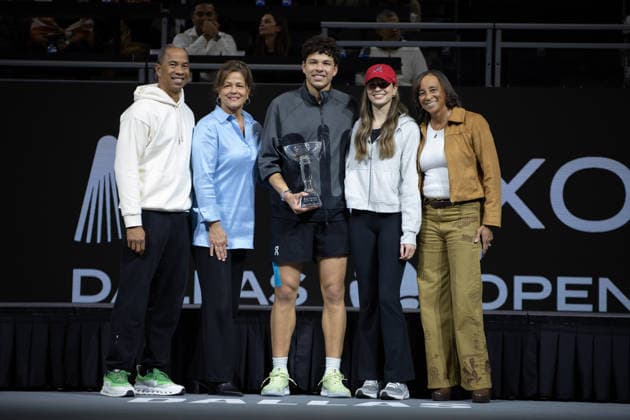 February 15, 2026, Frisco, Texas, USA: The Shelton family poses for a photo after a menâ€⠢s singles final match at the 2026 Nexo Dallas Open at The Ford Center at The Star in Frisco, Texas. Ben Shelton won the Dallas Open singles title after defeating Taylor Fritz, 3:6, 6:3, 7:5. Tennis 2026: Dallas Open: Shelton. 3:6, 6:3, 7:5 Fritz - ZUMAh193 20260215_zsp_h193_013 Copyright: xDanielxMcGregor-Huyerx