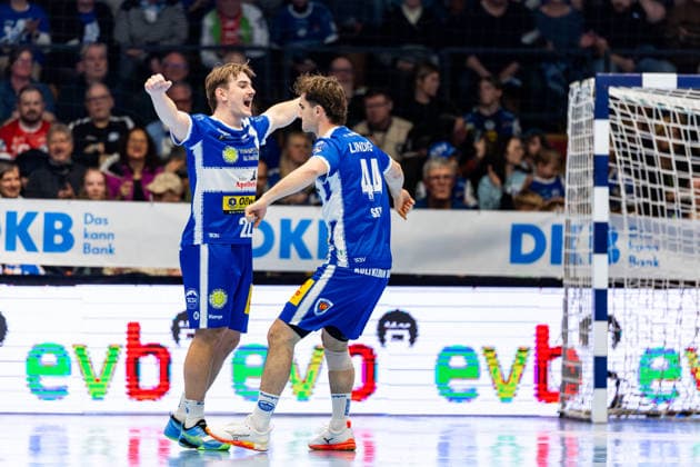 16.02.206, GER, Handball, Maenner, Saison 25 26, Daikin 1.Bl, 21.Spieltag, ThSV Eisenach - Bergischer HC Felix Aellen (ThSV Eisenach,22), Stephan Seitz (ThSV Eisenach,44) 99817 Eisenach Werner-Assmann-Halle Am Sportp Thueringen Deutschland