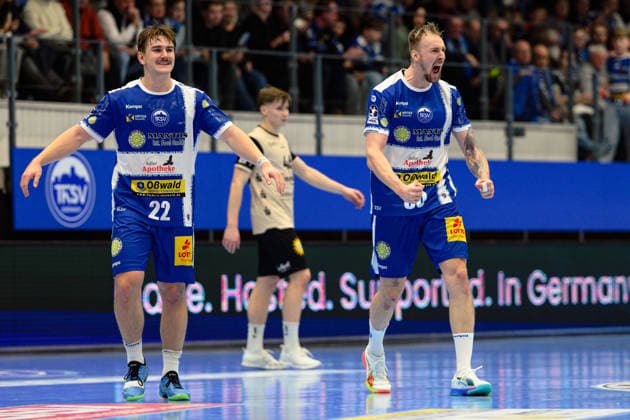 Dominik Solak (ThSV Eisenach, 30) zeigt was er kann als Neuer des ThSV. Felix Aellen (ThSV Eisenach, 22) GER, ThSV Eisenach gegen Bergischer HC, 1. Daikin Handballbundesliga, Handball, 21.Spieltag, Saison 2025 2026, 16.02.2026 GER, ThSV Eisenach gegen Bergischer HC, 1. Daikin Handballbundesliga, Handball, 21.Spieltag, Saison 2025 2026, 16.02.2026 Eisenach Copyright: xEibner-Pressefoto MartinxHerbstx EP_MHT