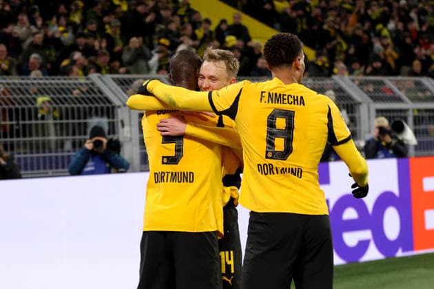 Torjubel zum 2:0 durch Maximilian Beier (Borussia Dortmund) mit Serhou Guirassy (Borussia Dortmund), Felix Nmecha (Borussia Dortmund) GER, Borussia Dortmund gegen Atalanta Bergamo, Fussball, Champions League, Play-off, Spielzeit 2025 2026, 17.02.2026 GER, Borussia Dortmund gegen Atalanta Bergamo, Fussball, Champions League, Play-off, Spielzeit 2025 2026, 17.02.2026 Dortmund Copyright: xEibner-Pressefoto FrankxZeisingx EP_FZG