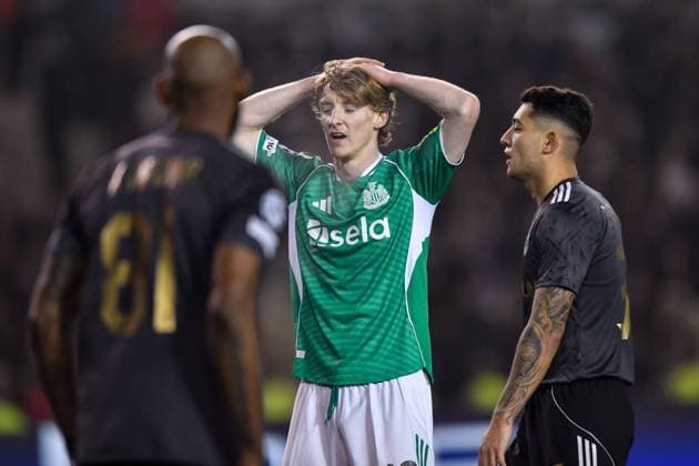 Anthony Gordon of Newcastle United Football Club looks dejects after a missed chance Qarabag v Newcastle United, UEFA Champions League, Knockout Round Play-Offs, First Leg, Football, Tofig Bahramov Republican Stadium, Baku, Azerbaijan - 18 Feb 2026Baku Tofig Bahramov Republican Stadiu Azerbaijan EDITORIAL USE ONLY No use with unauthorised audio, video, data, fixture lists, club league logos or live services. Online in-match use limited to 120 images, no video emulation. No use in betting, games or single club league player publications. Copyright: xElmirxKarimov Shutterstockx 16660416aj