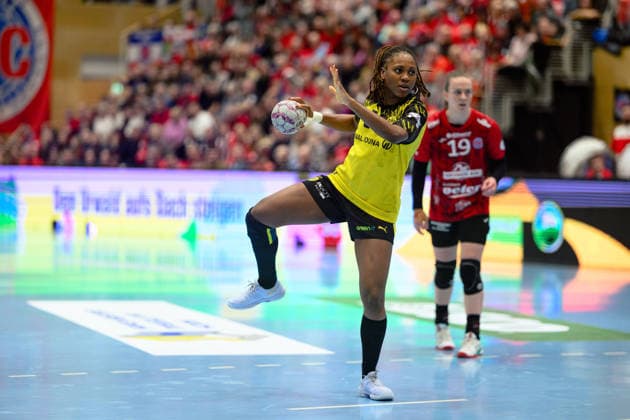 Deborah Lassource (Borussia Dortmund, 22) im 7m. GER, Thueringer HC gegen Borussia Dortmund , Handball, Alsco Handball Bundesliga Frauen, 18. Spieltag, Saison 2025 2026, 18.02.2026 GER, Thueringer HC gegen Borussia Dortmund , Handball, Alsco Handball Bundesliga Frauen, 18. Spieltag, Saison 2025 2026, 18.02.2026 Bad Langensalza Copyright: xEibner-Pressefoto MartinxHerbstx EP_MHT