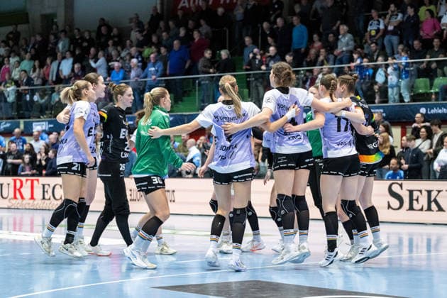 Jubel, Unentschieden beim VfL Oldenburg Sportunion Neckarsulm vs. VfL Oldenburg, Handball, Frauen, 1. Bundesliga, 18. Spieltag, Saison 2025 2026, 18.02.2026 Sportunion Neckarsulm vs VfL Oldenburg, Handball, Frauen, 1. Bundesliga, 18. Spieltag, Saison 2025 2026, 18.02.2026 Neckarsulm Copyright: xEibner-Pressefoto ChristianaxKunx EP_CKZ