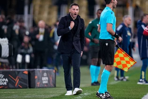 Domenico Tedesco manager of Fenerbahce frustrated at a foul against Fenerbahce Fenerbache v Nottingham Forest, UEFA Europa League, Knockout Round Play Offs, First Leg, Football, Sukru Saracoglu Stadium, Istanbul, Turkiye - 19 Feb 2026Istanbul Sukru Saracoglu Stadium Turkey EDITORIAL USE ONLY No use with unauthorised audio, video, data, fixture lists, club league logos or live services. Online in-match use limited to 120 images, no video emulation. No use in betting, games or single club league player publications. Copyright: xRaddadxJebarah Shutterstockx 16674269dy
