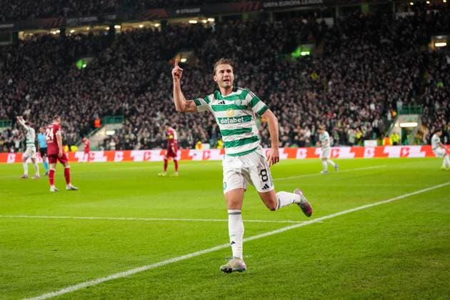 Benjamin Nygren of Celtic celebrates scoring to tie the game 1-1. Celtic v Stuttgart, UEFA Europa League, Knockout Round Play Offs, First Leg, Football, Celtic Park, Glasgow, Scotland, UK - 19 Feb 2026Glasgow Celtic Park Scotland United Kingdom EDITORIAL USE ONLY No use with unauthorised audio, video, data, fixture lists, club league logos or live services. Online in-match use limited to 120 images, no video emulation. No use in betting, games or single club league player publications. Copyright: xStuartxWallace Shutterstockx 16674319aj