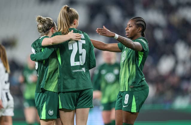 ITA, Wolfsburg, Juventus Turin vs VfL Wolfsburg, Women s Champions League, Fussball, UEFA, Spielzeit 2025 2026, Allianz Stadium, Playoffs, Rückspiel im Bild: Tor, Jubel und Freude, Emotionen, Vivien Endemann (VfL Wolfsburg Frauen 25), Lineth Beerensteyn (VfL Wolfsburg Frauen 9) DFB DFL REGULATIONS PROHIBIT ANY USE OF PHOTOGRAPHS AS IMAGE SEQUENCES AND OR QUASI-VIDEO, 19.02.2026 Copyright: HMBxMedia HendrikxHamelau