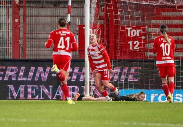 Fußball, Frauen, Saison 2025 2026, Google Pixel Frauen-Bundesliga (19. Spieltag), 1. FC Union Berlin - 1. FC Köln, v. l. Lia Kamber (1. FC Union), Dina Orschmann (1. FC Union), Eileen Campbell (1. FC Union), Jubel nach Tor zum 1:0, 20.02. 2026, Copyright: xMatthiasxKochx