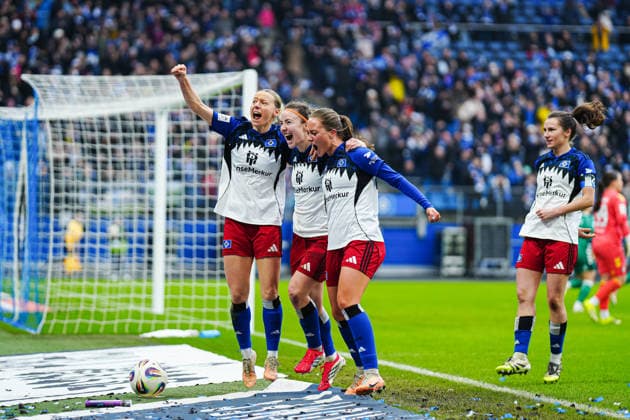 Tor zum 1:0 per Elfmeter Strafstoss Sophie Hildebrand (Hamburger SV, 22) GER, Hamburger SV vs. SV Werder Bremen, Frauen, Fussball, 1. Bundesliga, Spieltag 19, Saison 2025 2026, 21.02.2026 GER, Hamburger SV vs. SV Werder Bremen, Frauen, Fussball, 1. Bundesliga, Spieltag 19, Saison 2025 2026, 21.02.2026 Hamburg Copyright: xEibner-Pressefoto MarcelxvonxFehrnx EP_MFN