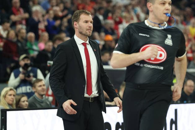 Anton Gavel (BMA365 Bamberg Baskets, Cheftrainer), GER, FC Bayern Basketball vs. BMA365 Bamberg Baskets, Basketball, BBL Pokal, BMW TOP FOUR, Halbfinale, Saison 2025 2026, 21.02.2026, GER, FC Bayern Basketball vs. BMA365 Bamberg Baskets, Basketball, BBL Pokal, BMW TOP FOUR, Halbfinale, Saison 2025 2026, 21.02.2026 Muenchen Copyright: xEibner-Pressefoto JennixMaulx EP_JML