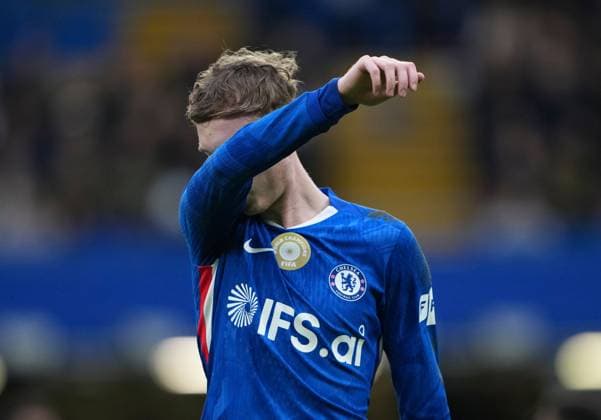 A dejected Cole Palmer of Chelsea Chelsea v Burnley, Premier League, Football, Stamford Bridge, London, UK - 21 Feb 2026London Stamford Bridge United Kingdom EDITORIAL USE ONLY No use with unauthorised audio, video, data, fixture lists, club league logos or live services. Online in-match use limited to 120 images, no video emulation. No use in betting, games or single club league player publications. Copyright: xJedxLeicester Shutterstockx 16681483ae
