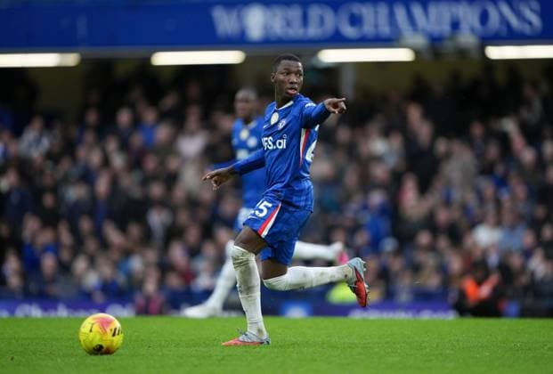 Moisàs Caicedo of Chelsea Chelsea v Burnley, Premier League, Football, Stamford Bridge, London, UK - 21 Feb 2026London Stamford Bridge United Kingdom EDITORIAL USE ONLY No use with unauthorised audio, video, data, fixture lists, club league logos or live services. Online in-match use limited to 120 images, no video emulation. No use in betting, games or single club league player publications. Copyright: xJedxLeicester Shutterstockx 16681483af
