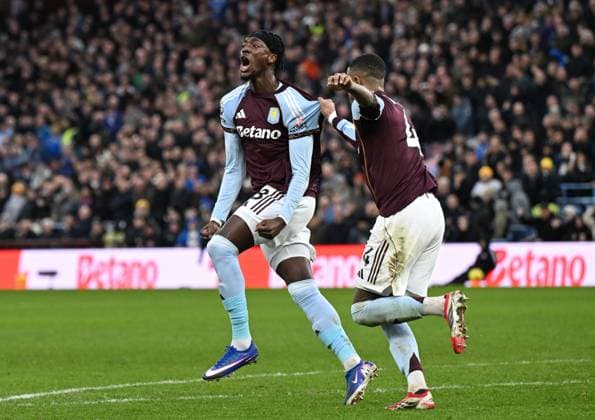 Tammy Abraham of Aston Villa celebrates after scoring the team s first goal Aston Villa v Leeds United, Premier League, Football, Villa Park, Birmingham, UK - 21 Feb 2026Birmingham Villa Park United Kingdom EDITORIAL USE ONLY No use with unauthorised audio, video, data, fixture lists, club league logos or live services. Online in-match use limited to 120 images, no video emulation. No use in betting, games or single club league player publications. Copyright: xAnnaxGowthorpe Shutterstockx 16681467aa