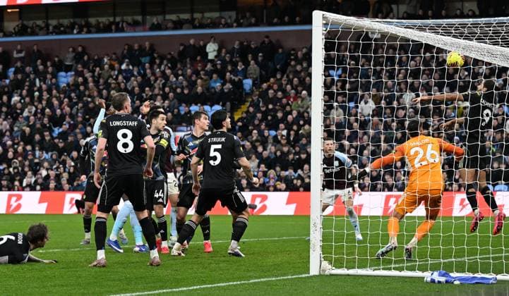 Tammy Abraham of Aston Villa scores the team s first goal Aston Villa v Leeds United, Premier League, Football, Villa Park, Birmingham, UK - 21 Feb 2026Birmingham Villa Park United Kingdom EDITORIAL USE ONLY No use with unauthorised audio, video, data, fixture lists, club league logos or live services. Online in-match use limited to 120 images, no video emulation. No use in betting, games or single club league player publications. Copyright: xAnnaxGowthorpe Shutterstockx 16681467ab
