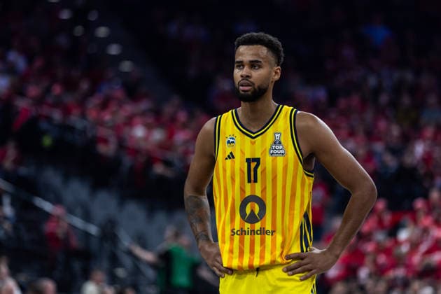 GER, BMW Top Four, Basketball BBL Pokal, Halbfinale, ALBA Berlin - EWE Baskets Oldenburg. 21.02.2026, SAP Garden, München, GER, BMW Top Four, Basketball BBL Pokal, Halbfinale, ALBA Berlin - EWE Baskets Oldenburg. Norris Agbakoko (ALBA Berlin 17) Foto Alexander Trienitz München SAP Garden Bayern Deutschland