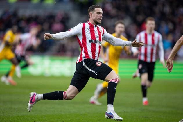 Jordan Henderson of Brentford Brentford v Brighton and Hove Albion, Premier League, Football, Gtech Community Stadium, London, UK - 21 Feb 2026London Gtech Community Stadium United Kingdom EDITORIAL USE ONLY No use with unauthorised audio, video, data, fixture lists, club league logos or live services. Online in-match use limited to 120 images, no video emulation. No use in betting, games or single club league player publications. Copyright: xIanxTuttle Shutterstockx 16681480dg