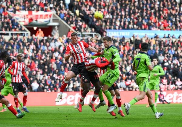Joachim Andersen of Fulham vies for the ball with Dan Ballard of Sunderland Sunderland v Fulham, Premier League, Football, Stadium of Light, Sunderland, UK - 22 Feb 2026Sunderland Stadium of Light United Kingdom EDITORIAL USE ONLY No use with unauthorised audio, video, data, fixture lists, club league logos or live services. Online in-match use limited to 120 images, no video emulation. No use in betting, games or single club league player publications. Copyright: xRichardxLee Shutterstockx 16681560ax