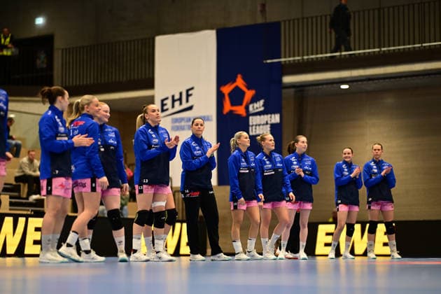 Handball I Frauen I Saison 2025-2026 I EHF European League I VfL Oldenburg - Tertnes Bergen I 22.02.2026 Symbol, Symbolfoto, Symbolbild, Sinnbild, Bildsymbol, Darstellung, Signum, Beispielbild, Musterbild, Referenzbild, Beispielfoto, Stockfoto, Archivaufnahme, Demonstrationsfoto, Vergleichsbild: EHF, EHF European League, Wappen, Tertnes Bergen Buxtehude Halle Nord NEU Niedersachsen Deutschland Copyright: xLobeca FelixxSchlikisx