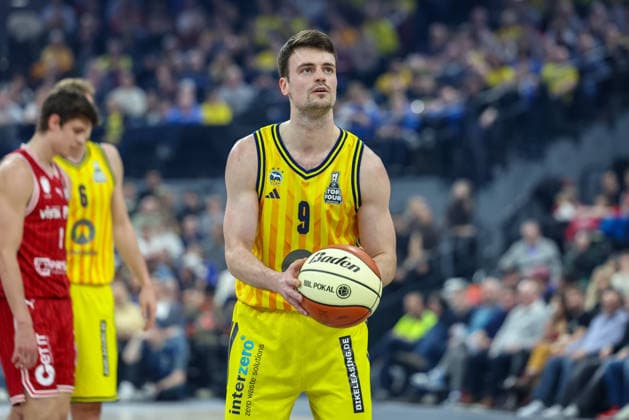 Jonas Mattisseck (Alba Berlin, 09) beim Freiwurf, GER, BMA365 Bamberg Baskets vs. Alba Berlin, Basketball, BBL Pokal, BMW TOP FOUR, Finale, Saison 2025 2026, 22.02.2026, GER, BMA365 Bamberg Baskets vs. Alba Berlin, Basketball, BBL Pokal, BMW TOP FOUR, Finale, Saison 2025 2026, 22.02.2026 Muenchen Copyright: xEibner-Pressefoto JennixMaulx EP_JML