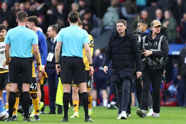 Oliver Glasner manager of Crystal Palace at full time Crystal Palace v Wolverhampton Wanderers, Premier League, Football, Selhurst Park, London, UK - 22 Feb 2026London Selhurst Park United Kingdom EDITORIAL USE ONLY No use with unauthorised audio, video, data, fixture lists, club league logos or live services. Online in-match use limited to 120 images, no video emulation. No use in betting, games or single club league player publications. Copyright: xSimonxDael Shutterstockx 16681548bn