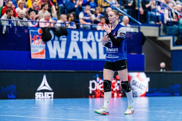 Nieke Kuehne (HSG Blomberg-Lippe, 09) ist enttaeuscht unzufrieden GER, HSG Blomberg-Lippe (GER) vs. MOL Esztergom (HUN), Handball, EHF European League Women, Gruppenphase, 22.02.2026 GER, HSG Blomberg-Lippe (GER) vs. MOL Esztergom (HUN), Handball, EHF European League Women, Gruppenphase, 22.02.2026 Lemgo Copyright: xEibner-Pressefoto JanxRollingerx EP_JSK