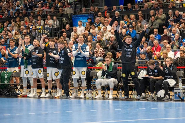 Die Spieler des BHC feiern eine gelungene Abwehr. Bergischer HC 06 vs. Fuechse Berlin, Handball, DAIKIN Handballbundesliga, 22. Spieltag, Saison 2025 2026, 22.02.2026 Bergischer HC 06 vs. Fuechse Berlin, Handball, DAIKIN Handballbundesliga, 22. Spieltag, Saison 2025 2026, 22.02.2026 Duesseldorf Copyright: xEibner-Pressefoto ThomasxHaeslerx EP_THR
