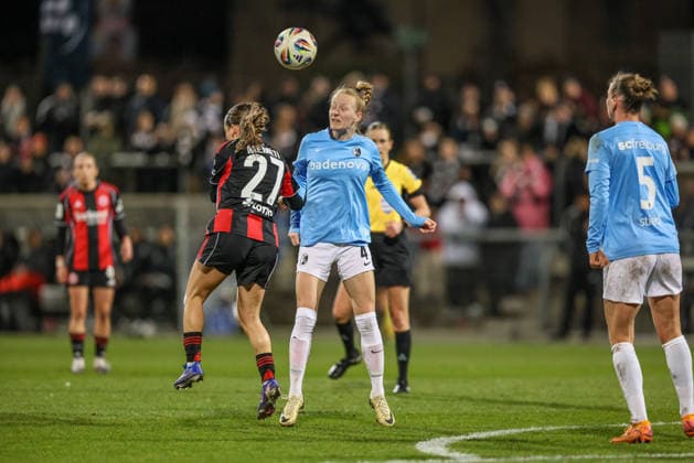 GER, Frankfurt, Eintracht Frankfurt vs SC Freiburg, Google Pixel Bundesliga, Fussball, DFB, Spielzeit 2025 2026, Stadion am Brentanobad, 19. Spieltag im Bild v.l.: Ereleta Memeti (Eintracht Frankfurt Frauen 27), Meret Felde (SC Freiburg Frauen 4) DFB DFL REGULATIONS PROHIBIT ANY USE OF PHOTOGRAPHS AS IMAGE SEQUENCES AND OR QUASI-VIDEO, 23.02.2026 Copyright: HMBxMedia HendrikxHamelau