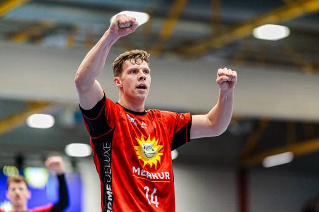 Alexander Schulze (TuS N-Luebbecke, 14) jubelt freut sich GER, TuS N-Luebbecke vs. HBW Balingen-Weilstetten, Handball, 2. Bundesliga, 21. Spieltag, Spielzeit 2025 2026, 25.02.2026 GER, TuS N-Luebbecke vs. HBW Balingen-Weilstetten, Handball, 2. Bundesliga, 21. Spieltag, Spielzeit 2025 2026, 25.02.2026 Luebbecke Copyright: xEibner-Pressefoto JanxRollingerx EP_JSK