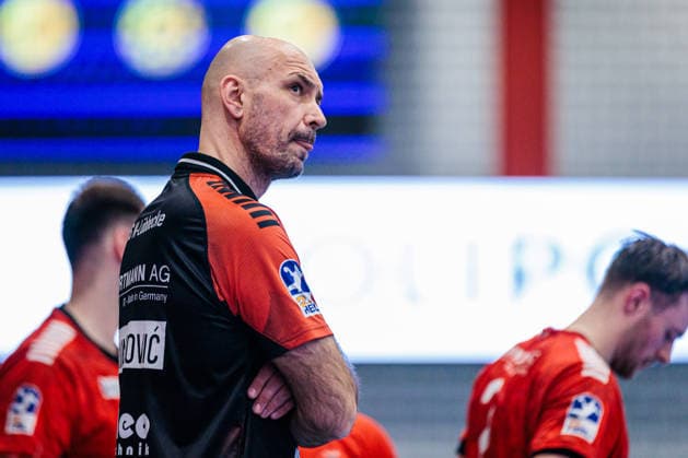 Davor Dominikovic (TuS N-Luebbecke, Trainer) GER, TuS N-Luebbecke vs. HBW Balingen-Weilstetten, Handball, 2. Bundesliga, 21. Spieltag, Spielzeit 2025 2026, 25.02.2026 GER, TuS N-Luebbecke vs. HBW Balingen-Weilstetten, Handball, 2. Bundesliga, 21. Spieltag, Spielzeit 2025 2026, 25.02.2026 Luebbecke Copyright: xEibner-Pressefoto JanxRollingerx EP_JSK