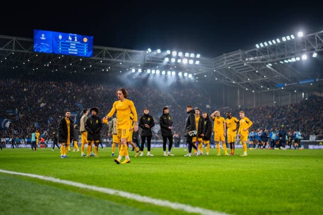 25.02.2026, Atalanta Bergamo vs. Borussia Dortmund, UEFA Champions League, Playoffs-Rückspiel Yan Couto(Borussia Dortmund, 2) Karim Adeyemi (Borussia Dortmund, 27) Samuele Inacio (Borussia Dortmund, 40) Luca Reggiani (Borussia Dortmund, 49) Elias Benkara (Borussia Dortmund, 47) Julian Brandt (Borussia Dortmund, 10) Jobe Bellingham (Borussia Dortmund, 7) Waldemar Anton (Borussia Dortmund, 3) Nico Schlotterbeck (Borussia Dortmund, 4) Julian Brandt (Borussia Dortmund, 10) Maximilian Beier (Borussia Dortmund, 14) Fabio Silva (Borussia Dortmund, 21) Gregor Kobel (Borussia Dortmund, 1) Daniel Svensson (Borussia Dortmund, 24) Alexander Meyer (Borussia Dortmund, 33) Regulations prohibit any use of photographs as image sequences and or quasi video Copyright: xBahhoxKarax