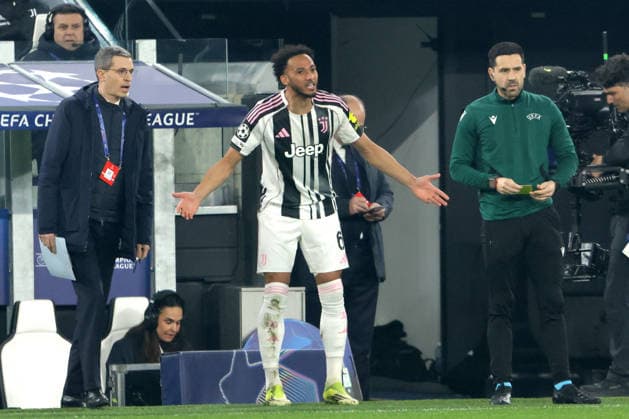 LLOYD KELLY, Juventus, Champions League, 2025-26, Juventus vs Galatasaray 3-2, 25-02-2026, Azione, Action, Espulso, Sent off, Red card CHAMPIONS LEAGUE 2025-26 JUVENTUS-GALATASARAY 3-2