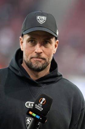 Sebastian Hoeness (VfB Stuttgart, Chef-Trainer) beim RTL Interview. GER, VfB Stuttgart vs. Celtic FC Glasgow, Fussball, UEFA Europa League, Herren, Play-Offs Rueckspiel, Spielzeit 2025 2026, 26.02.2026, GER, VfB Stuttgart vs. Celtic FC Glasgow, Fussball, UEFA Europa League, Herren, Play-Offs Rueckspiel, Spielzeit 2025 2026, 26.02.2026 Stuttgart Copyright: xEibner-Pressefoto WolfgangxFrankx EP_WFK