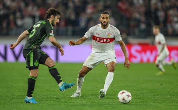 GER, Stuttgart, VfB Stuttgart vs Celtic Glasgow, Europa League, Fussball, UEFA, Spielzeit 2025 2026, MHP-Arena, Playoffs, Rückspiel im Bild v.l.: Marcelo Saracchi (Celtic Glasgow 36), Josha Vagnoman (VfB Stuttgart 4) DFB DFL REGULATIONS PROHIBIT ANY USE OF PHOTOGRAPHS AS IMAGE SEQUENCES AND OR QUASI-VIDEO, 26.02.2026 Copyright: HMBxMedia HendrikxHamelau