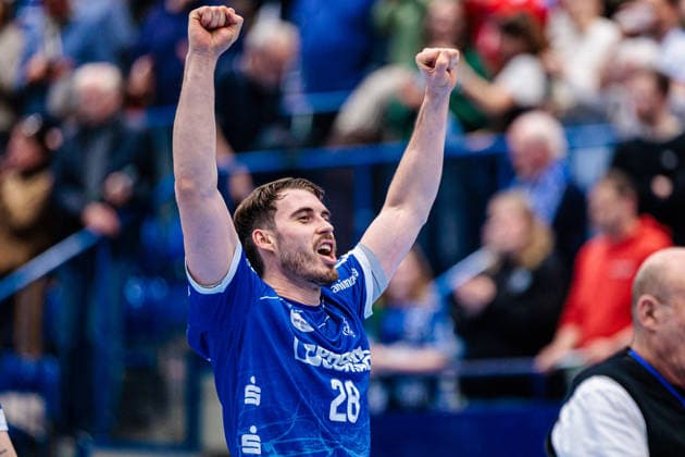 Hendrik Wagner (TBV Lemgo Lippe, 28) jubelt freut sich nach 39:32 Sieg GER, TBV Lemgo Lippe vs. Handball Verein Hamburg, Handball, 1. Bundesliga, 23. Spieltag, Spielzeit 2025 2026, 26.02.2026 GER, TBV Lemgo Lippe vs. Handball Sport Verein Hamburg, Handball, 1. Bundesliga, 23. Spieltag, Spielzeit 2025 2026, 26.02.2026 Lemgo Copyright: xEibner-Pressefoto JanxRollingerx EP_JSK