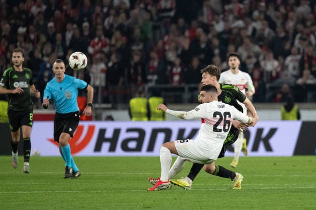 v. li. im Zweikampf Deniz Undav (VfB Stuttgart 26), Dane Murray (Celtic Glasgow, 47) GER, VfB Stuttgart vs. Celtic FC Glasgow, Fussball, UEFA Europa League, Herren, Play-Offs Rueckspiel, Spielzeit 2025 2026, 26.02.2026, GER, VfB Stuttgart vs. Celtic FC Glasgow, Fussball, UEFA Europa League, Herren, Play-Offs Rueckspiel, Spielzeit 2025 2026, 26.02.2026 Stuttgart Copyright: xEibner-Pressefoto WolfgangxFrankx EP_WFK
