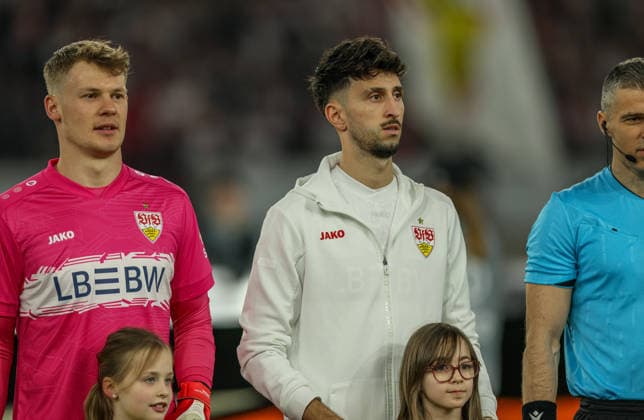 GER, Stuttgart, VfB Stuttgart vs Celtic Glasgow, Europa League, Fussball, UEFA, Spielzeit 2025 2026, MHP-Arena, Playoffs, Rückspiel im Bild: Atakan Karazor (VfB Stuttgart 16) DFB DFL REGULATIONS PROHIBIT ANY USE OF PHOTOGRAPHS AS IMAGE SEQUENCES AND OR QUASI-VIDEO, 26.02.2026 Copyright: HMBxMedia HendrikxHamelau