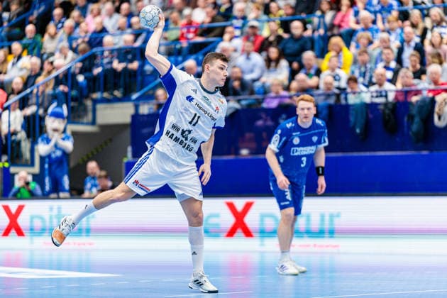 Nicolaj Joergensen (Handball Verein Hamburg, 11) beim Siebenmeter 7 Meter Wurf GER, TBV Lemgo Lippe vs. Handball Sport Verein Hamburg, Handball, 1. Bundesliga, 23. Spieltag, Spielzeit 2025 2026, 26.02.2026 GER, TBV Lemgo Lippe vs. Handball Sport Verein Hamburg, Handball, 1. Bundesliga, 23. Spieltag, Spielzeit 2025 2026, 26.02.2026 Lemgo Copyright: xEibner-Pressefoto JanxRollingerx EP_JSK