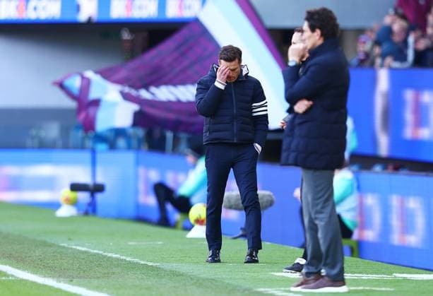 Burnley manger Scott Parker looks dejected Burnley v Brentford, Premier League, Football, Turf Moor, Burnley, UK - 28 Feb 2026Burnley Turf Moor United Kingdom EDITORIAL USE ONLY No use with unauthorised audio, video, data, fixture lists, club league logos or live services. Online in-match use limited to 120 images, no video emulation. No use in betting, games or single club league player publications. Copyright: xMattxWest Shutterstockx 16708420ar