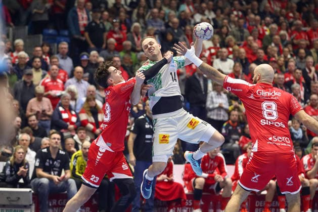 28.02.2026, xtgx, Handball, Daikin HBL, MT Melsungen - SC Magdeburg v.l. Marti Soler (Melsungen, 23), Omar Ingi Magnusson (Magdeburg, 14) Zweikampf, Duell, Kampf, tackle Kassel