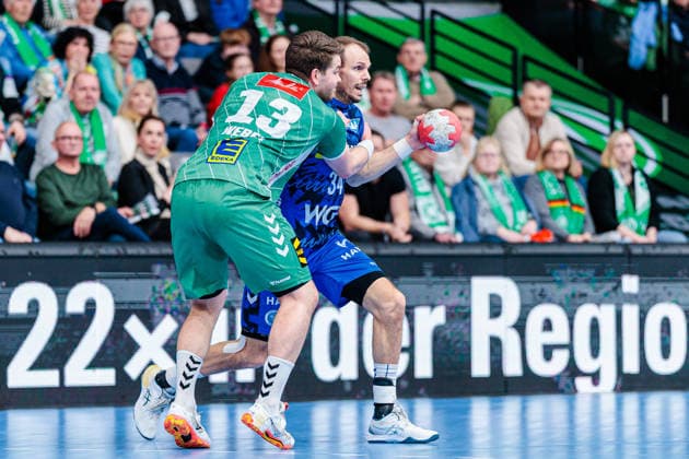 v.l. Ian Weber (GWD Minden, 13), Kai Haefner (TVB Stuttgart, 34) GER, GWD Minden vs. TVB Stuttgart, Handball, 1. Bundesliga, 23. Spieltag, Spielzeit 2025 2026, 01.03.2026 GER, GWD Minden vs. TVB Stuttgart, Handball, 1. Bundesliga, 23. Spieltag, Spielzeit 2025 2026, 01.03.2026 Minden Copyright: xEibner-Pressefoto JanxRollingerx EP_JSK