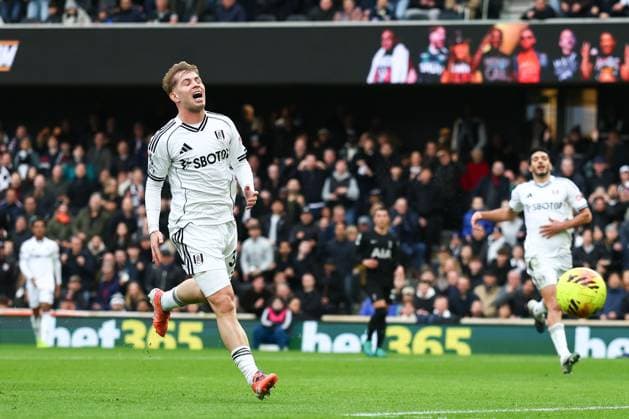 Emile Smith Rowe of Fulham reacts after a missed chance Fulham v Tottenham Hotspur, Premier League, Football, Craven Cottage, London, UK - 01 Mar 2026London Craven Cottage United Kingdom EDITORIAL USE ONLY No use with unauthorised audio, video, data, fixture lists, club league logos or live services. Online in-match use limited to 120 images, no video emulation. No use in betting, games or single club league player publications. Copyright: xSimonxDael Shutterstockx 16708827bm