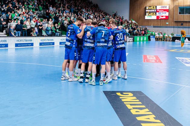 Die Mannschaft von TVB Stuttgart ist enttaeuscht traurig nach 32:32 Unentschieden GER, GWD Minden vs. TVB Stuttgart, Handball, 1. Bundesliga, 23. Spieltag, Spielzeit 2025 2026, 01.03.2026 GER, GWD Minden vs. TVB Stuttgart, Handball, 1. Bundesliga, 23. Spieltag, Spielzeit 2025 2026, 01.03.2026 Minden Copyright: xEibner-Pressefoto JanxRollingerx EP_JSK