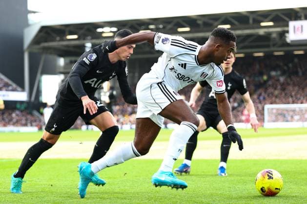 Ryan Sessegnon of Fulham under pressure from Pedro Porro of Tottenham Hotspur Fulham v Tottenham Hotspur, Premier League, Football, Craven Cottage, London, UK - 01 Mar 2026London Craven Cottage United Kingdom EDITORIAL USE ONLY No use with unauthorised audio, video, data, fixture lists, club league logos or live services. Online in-match use limited to 120 images, no video emulation. No use in betting, games or single club league player publications. Copyright: xSimonxDael Shutterstockx 16708827ca