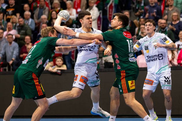 Elias NEWEL (FRISCH AUF! Goeppingen, 40) erzielt ein Tor, Aktion, Torwurf GER, TSV Hannover-Burgdorf vs. FRISCH AUF! Goeppingen, Handball, Bundesliga, 23. Spieltag, Spielzeit 2025 2026, 01.03.2026, GER, TSV Hannover-Burgdorf vs. FRISCH AUF! Goeppingen, Handball, Bundesliga, 23. Spieltag, Spielzeit 2025 2026, 01.03.2026, Hannover Copyright: xEibnerxPressefoto OliverxSchmidtx EP_OST