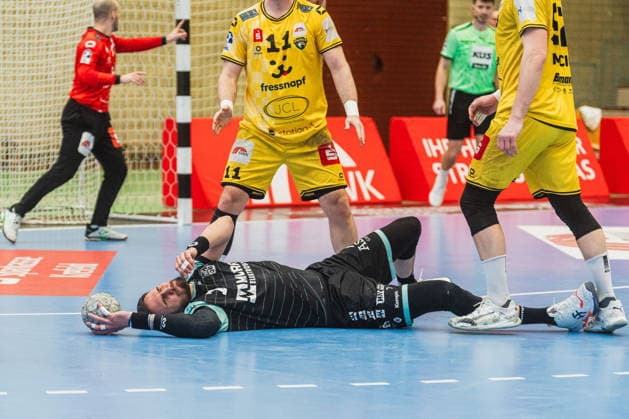 Dominick Weiß (HC Oppenweiler Backnang, 07) mit Schmerzen am Boden HSG Krefeld Niederrhein vs. HC Oppenweiler Backnang, Handball, 2.HBL, 22.Spieltag, Saison 2025 26, 01.03.2026, HSG Krefeld Niederrhein vs. HC Oppenweiler Backnang, Handball, 2.HBL, 22.Spieltag, Saison 2025 26, 01.03.2026 Krefeld Copyright: xEibner-Pressefoto LukasxBaldygax EP_LBA