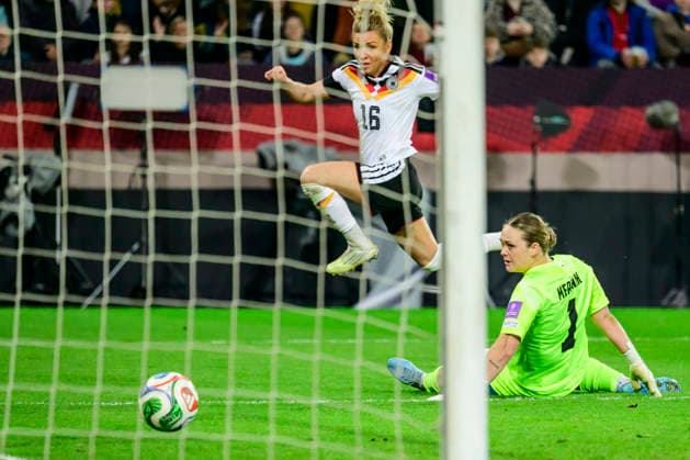 In the picture, from left: Zala Mersnik (Slovenia), Linda Dallmann GER, 4:0, Goal, GER, Dresden, World Cup Qualification, Women, Germany vs Slovenia, at Rudolf-Harbig Stadium Dresden, League A, Group A4, soccer, DFB, league phase, match day 1, DFB DFL REGULATIONS PROHIBIT ANY USE OF PHOTOGRAPHS AS IMAGE SEQUENCES AND OR QUASI-VIDEO, March 3, 2026 Copyright: HMBxMedia UwexKoch