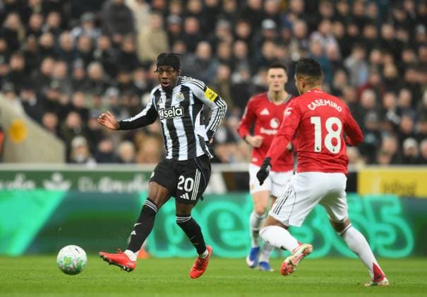 Anthony Elanga of Newcastle United (left) Newcastle United v Manchester United, ManU Premier League, Football, St James Park, Newcastle, UK - 04 Mar 2026Newcastle St James Park United Kingdom EDITORIAL USE ONLY No use with unauthorised audio, video, data, fixture lists, club league logos or live services. Online in-match use limited to 120 images, no video emulation. No use in betting, games or single club league player publications. Copyright: xRichardxLee Shutterstockx 16723964v