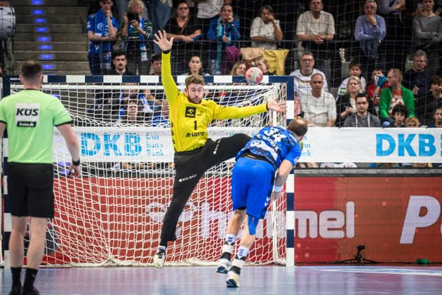Gonzalo Perez de Vargas (THW Kiel, 01) vs. Kai Haefner (TVB Stuttgart, 34) GER, TVB Stuttgart - THW Kiel, DAIKIN HBL, Handball, Bundesliga, 24. Spieltag, Spielzeit 2025 2026, 05.03.2026 GER, TVB Stuttgart - THW Kiel, DAIKIN HBL, Handball, Bundesliga, 24. Spieltag, Spielzeit 2025 2026, 05.03.2026 Stuttgart Copyright: xSandyxDinkelackerx EP_SDR